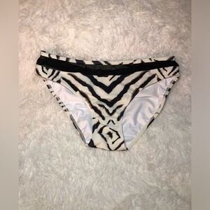 VENUS Black and White Bikini Swimwear size 8